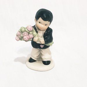 Boy with Flowers Bahner Studios # 487708 2" Alaska Momma I Know Win a Heart